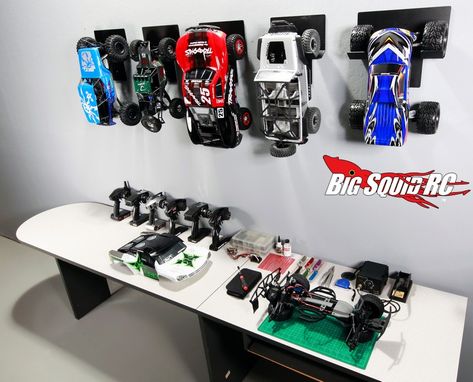 Wiking Autos, Radio Control Diy, Rc Cars Traxxas, Rc Track, Car Charging Stations, Radio Controlled Boats, Rc Rock Crawler, Rc Cars And Trucks, Radio Controlled Cars