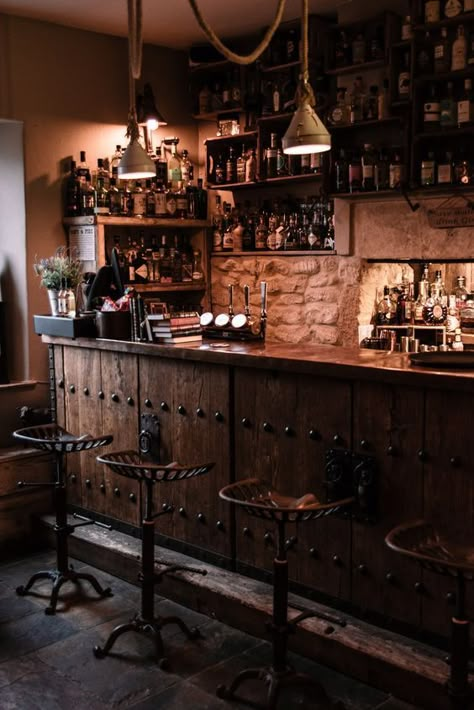 Speakeasy Basement, Basement Speakeasy, Pub Interior Design, Bourbon Room, Whiskey Room, Pub Interior, Rustic Basement, Speakeasy Bar, Bourbon Bar