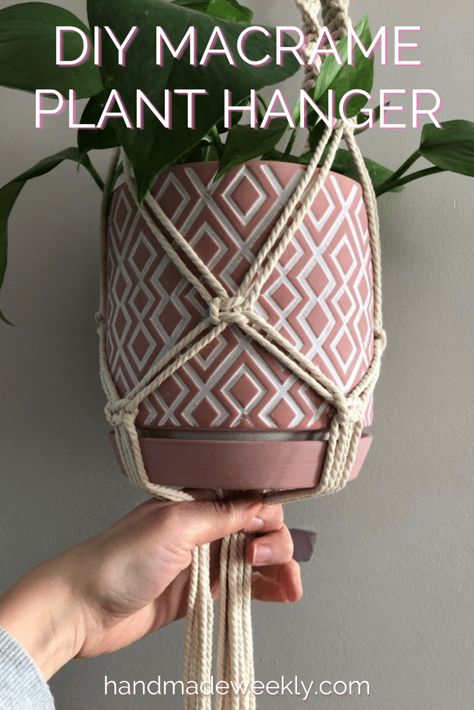 DIY Macrame Plant Hanger Tutorial Easy Diy Macrame, Spiral Knot, Beginner Macrame, Macrame Plant Hanger Tutorial, Diy Macrame Plant Hanger, Diy Plant Hanger, Abstract Floral Art, Diy Macrame, Macrame Plant Hangers