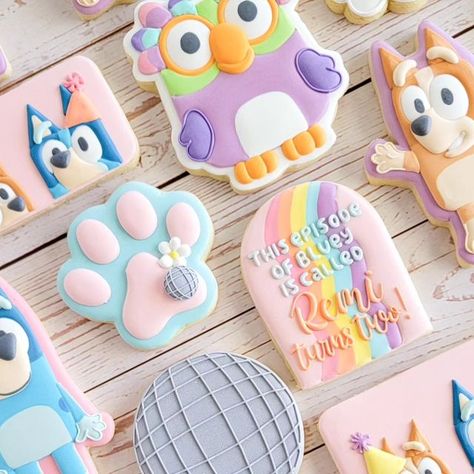 Megan Hoy on Instagram: "Give me all the Bluey!! . . . . . . . . #cookies #sugarcookies #bradentoncustomcookies #customcookies #royalicingcookies #cookiesofinstagram #royalicing #srqlocal #monarchbakingcompany #bradentonfl #bradentoncookies #bradentondecoratedcookies #sarasota #Sarasotacookies #icedcookies #cookiedecorating #cookiedecorator #decoratedsugarcookies #designercookies #annamariaislandcookies #sugarart #edibleart #annamariaislandflorida #smallbuisness #cookieart #bluey #blueycookies" Bluey Royal Icing Cookie, Royal Icing Cookies Bluey, Bluey Cookies Birthday, Bluey Sugar Cookie, Bluey Cookies For Girl, Bluey Cookies Decorated, Bluey Cookies, Fiesta Bluey, Bluey Party