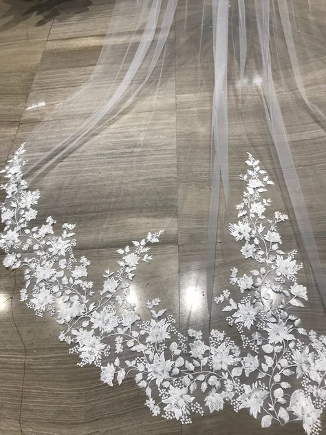 Fairy Bridal Veil With 3D Flowers and Pearls, Handmade Flowers Lace Veil, Tulle Custom Veil, 1 Tier Chapel/cathedral Bridal Wedding Veil - Etsy Cathedral Veil With Flowers, Veils With Flower Crown, Bride Veil Ideas, Unique Wedding Veils Lace, Flower Crown Wedding Veil, Floral Wedding Veil, Unique Wedding Veils, Wedding Train, Wedding Dreses