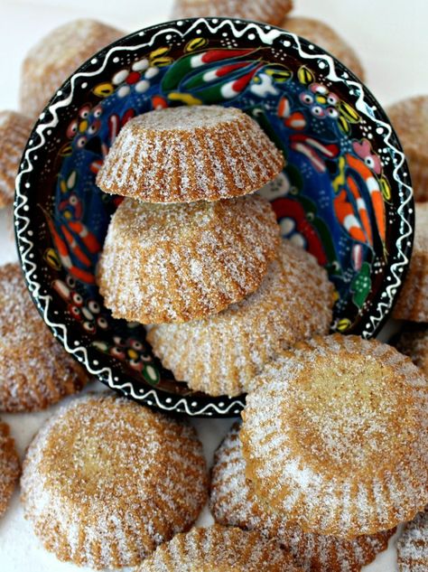 Bosnian Butter Cookies (Šape) are a crunchy, buttery, shortbread with a light lemon flavor. Delicious with coffee, tea, or milk! | The Monday Box Balkan Food, Bosnian Recipes, Buttery Shortbread, Serbian Recipes, Croatian Recipes, Romanian Food, Cookie Desserts, International Recipes, Cookie Bars