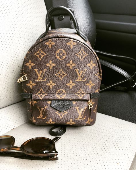 Louis Vuitton mini Palm Springs backpack LV bag. Rayban sunglasses. Mercedes C Class Coupe. Mini Palm Springs Backpack, Mochila Louis Vuitton, Louis Vuitton Palm Springs Mini, New Louis Vuitton Handbags, Louis Vuitton Nails, Palm Springs Mini Backpack, Handbags Collection, Louis Vuitton Backpack, Mini Mochila