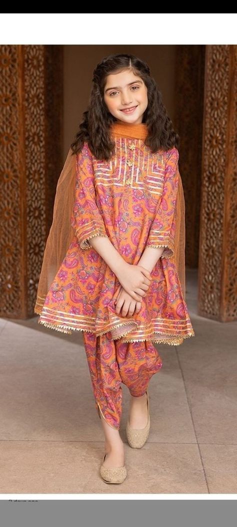 Frocks Design For Girls Pakistani, Kids Pakistani Dress, Kids Shalwar Kameez Design, Kids Frock Design, Indian Clothes For Kids, Summer Frock Designs, Pakistani Kids Dresses, Shalwar Design, Kids Ethnic Wear