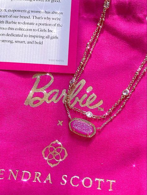 Barbie Kendra Scott, Kendra Scott Barbie, Barbie Jewerly, Barbie Merch, Preppy Barbie, Barbie Necklace, Preppy Accessories, Preppy Inspiration, Preppy Jewelry