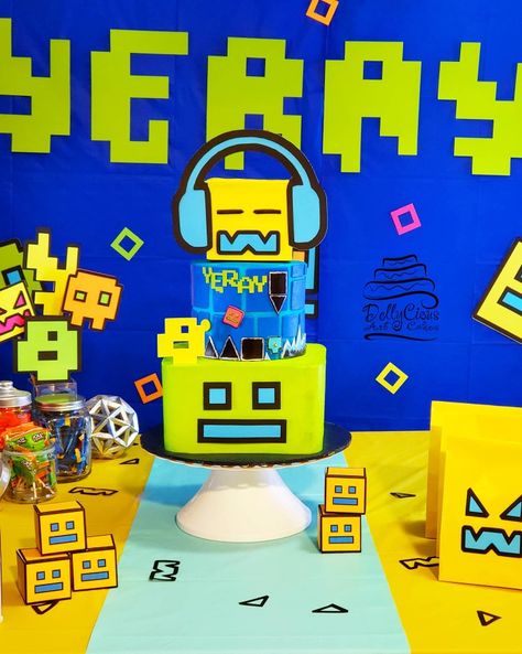 Geometry Dash Birthday Party, Geometry Dash Birthday Party Ideas, Geometry Dash Party, Geometry Dash Cake, Geometry Dash Birthday, Geometri Dash, Birthday Party Ideas Decoration, Party Ideas Decoration, Galaxy Cake