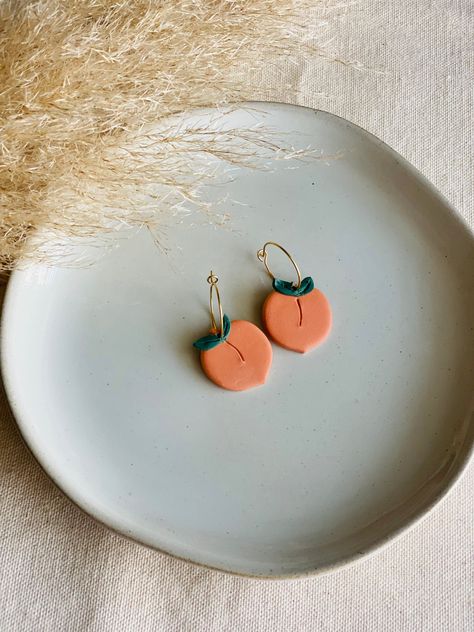 Peach Food, Fimo Diy, Earring Inspo, Clay Moulding, Peach Earrings, Diy Earrings Polymer Clay, Etsy Inspiration, Diy Jewelry Earrings, Polymer Clay Jewelry Tutorials