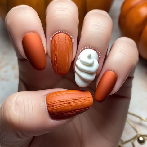 thinks giving recipe's 3d Pumpkin Nails, Pumpkin Pie Nails, Pie Nails, Groovy Nails, Nails Festive, Ice Cream Nails, Favorite Holiday Desserts, Thanksgiving Nail Designs, Thanksgiving Nail Art