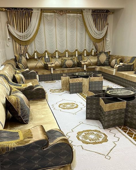 Ottoman Palace, Ethnic Living Room, Moroccan Sofa, Rustic Interior Style, Arabic Majlis, Moroccan Living Room, Rustic Sofa, Floor Seating, Decoration Inspiration