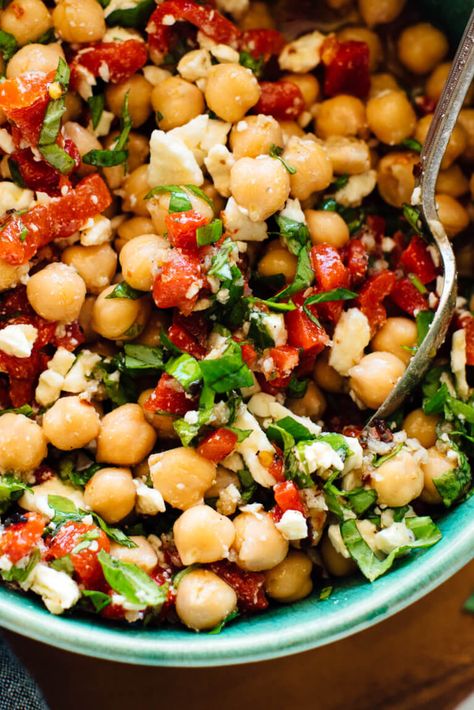 These marinated chickpeas are a little spicy, a little sweet, and totally irresistible. This recipe is a great light meal or appetizer, or you can serve it on salads or inside pitas. #chickpeasalad #vegetarianrecipe #marinatedchickpeas Marinated Chickpeas, Chick Pea, Salad Pasta, Chickpea Recipes, Chickpea Salad, Mediterranean Diet Recipes, Mediterranean Recipes, Light Recipes, Chickpeas