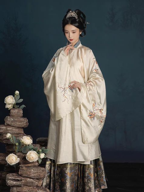 Wei Dynasty Clothing, Ming Hanfu, Hanfu Fashion, Chinese Ancient Clothing, Qing Dynasty Fashion, Qing Dynasty Clothing, Chinese Fancy Dress, Dynasty Clothing, Ruyi's Royal Love In The Palace