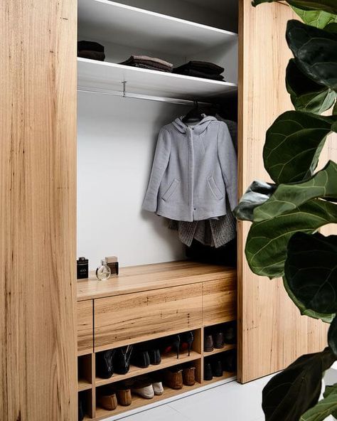 27+ Clever DIY Built-in Storage Ideas & Designs For Your Home In 2022 Garderobeløsning Gang, Hallway Cupboards, Timber Sliding Doors, Smart Closet, Space Saving Bedroom, Vstupná Hala, Small Closet Space, Modern Townhouse, Coat Closet