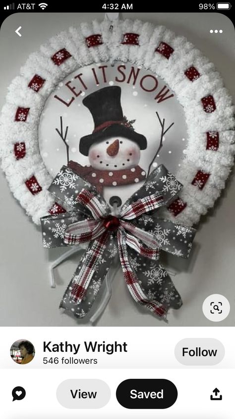 Gnome Wreath Diy, Winter Wonderland Wreath, Christmas Crafts Diy Gifts, Christmas Wreath Craft, Gnome Wreath, Make A Snowman, Yarn Wreath, Snowman Wreath, Wreath Diy