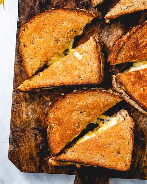 Grilled Cheese In The Oven, Grilled Cheese In Oven, Cheese In The Oven, Fancy Grilled Cheese Recipes, Basic Grilled Cheese, Baked Grilled Cheese, Fancy Grilled Cheese, Fried Egg Sandwich, Making Grilled Cheese