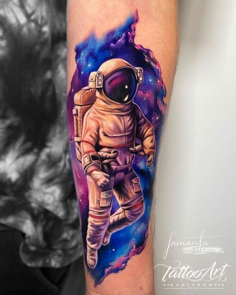 Astronaut design by Samanta Annie Colored Tattoo, Crow Tattoo Design, Colored Tattoo Design, Astronaut Tattoo, Tattoo Apprenticeship, Becoming A Tattoo Artist, Galaxy Tattoo, Trash Polka Tattoo, Astronaut Design