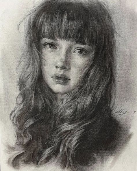 Portrait Au Crayon, Face Art Drawing, Female Face Drawing, Animation Ideas, Graphite Art, 얼굴 드로잉, Art 2024, Charcoal Portraits, Charcoal Art