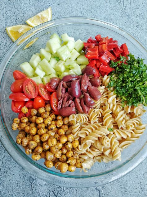 Mediterranean Pasta Salad with Spiced Chickpeas - Munchmeals by Janet Mediterranean Pasta Salad, Healthy Pasta Salad Recipes, Mediterranean Pasta Salads, Mediterranean Pasta, Pasta Salad Dressing, Spiced Chickpeas, Best Pasta Salad, Chickpea Pasta, Cold Pasta Salad