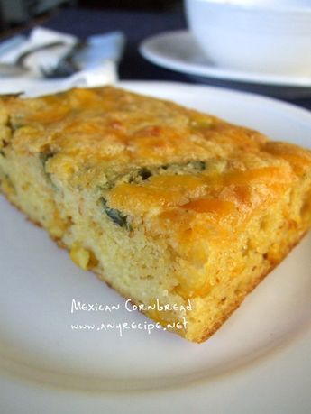 Corn Cornbread, Creamed Corn Cornbread, Mexican Cornbread Recipe, Mexican Cornbread Casserole, Banana Bread Loaf, Mexican Cornbread, Cream Corn, Cornbread Casserole, Cream Style Corn