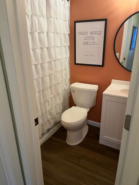 Navy Orange Bathroom, Small Orange Bathroom, Burnt Orange Bathroom Decor, Burnt Orange Bathroom Ideas, Orange Bathroom Ideas, Burnt Orange Bathroom, Rust Bathroom, Redo Bathroom, Orange Accent Walls