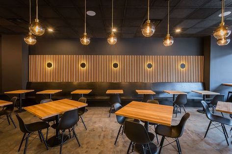 Restaurant Interior Design Wood, Restaurant Interior Design Modern, Small Restaurant Interior, Restaurant Chairs Design, Restaurant Table Design, Concept Restaurant, Bistro Interior, Oak Tables, Small Restaurant Design