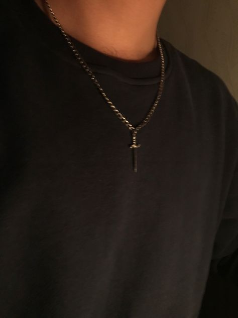 Mens Necklace Aesthetic, Cross Necklace Aesthetic Men, Aesthetic Knife, Knife Aesthetic, Knife Necklace, Female Gaze, Boys Necklace, Necklace Aesthetic, Boys Jewelry