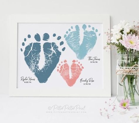 Gift For Grandparents From Kids, Footprint Heart, Diy Birthday Gifts For Dad, Best Gifts For Grandparents, Summer Crafts For Toddlers, Baby Footprint Art, Toddler Craft, Baby Art Projects, Gift For Grandparents