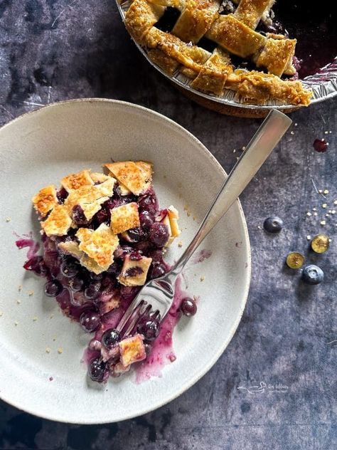 We've all heard of peach, cherry, strawberry, pumpkin, and banana cream pie, but have you heard of Aronia berry pie? Aronia berries are considered a super fruit that are high in antioxidants, fiber, and Vitamin C. The sweet, fresh taste of the berries paired with a flaky, golden, sugar-dusted crust made by Gluten Free Mama's Pie Crust make an unforgettable dessert that you won't have leftovers from! Easy Blueberry Pie, Aronia Berry, Homemade Blueberry Pie, Homemade Cherry Pies, Cherry Pie Recipe, Homemade Pie Crust Recipe, Easy Pie Crust, Buttery Pie Crust, Baking Cookbooks