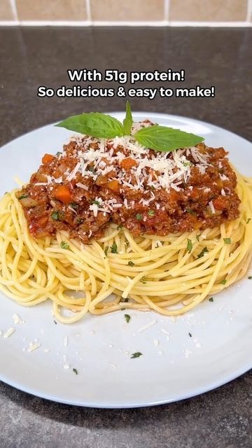 Protein Spaghetti Recipe, High Protein Minced Beef, High Protein Spaghetti Sauce, High Protein Ground Beef Recipes, Low Calorie High Protein Pasta Recipes, High Protein Bolognese, High Protein Lunch Meal Prep Pasta, High Protein Spaghetti, Dieting Meals