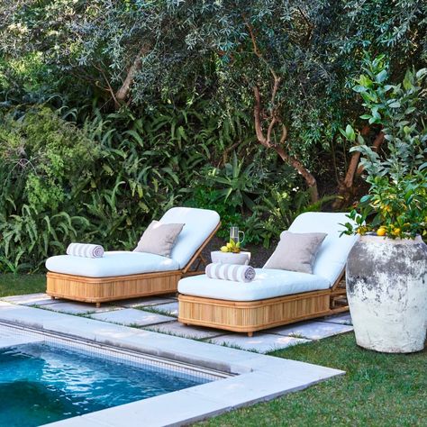 New Vendor Alert!! @shopwovenhome from Studio MINE today 🛍️ Sun Loungers Pool, Cozy Porches, Garden Loungers, Solar Powered Lanterns, Outdoor Range, Sun Lounge, Pool Lounge, Italian Garden, Sustainable Furniture