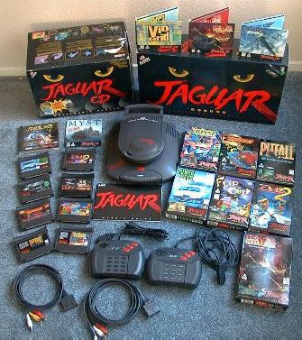 Atari Jaguar. Released in 1993, discontinued in 1996. I almost bought one of these from a local computer shop back in the day. That shop closed just recently actually. History Of Video Games, Atari Jaguar, 80s Video Games, Old School Toys, Retro Games Console, Nintendo Sega, Video Game Systems, Video Game Rooms, Vintage Video Games