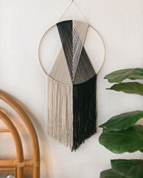 Geometric Triangle, Macrame Design, Macrame Diy, Creative Play, String Art, Macrame Wall, Macrame Wall Hanging, One Design, Yarn Crafts