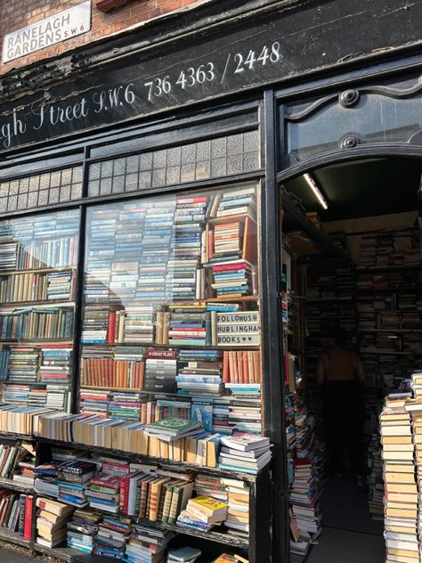 London Bookshop, Book Shops, Journaling Ideas, Bookcase, London, Photographer, Books