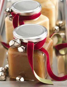 Carmel Sauce Caramel Recipes Sauce, Navidad Diy, Christmas Goodies, Noel Christmas, Betty Crocker, Caramel Sauce, Food Gifts, Christmas Treats, Diy Christmas Gifts