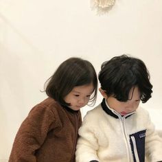 Twins Boy And Girl Aesthetic, Twins Boy And Girl, Twins Boy, Muka Lelaki, Twin Baby Boys, Twin Baby Girls, Twin Toddlers, Cute Babies Photography, Ulzzang Kids