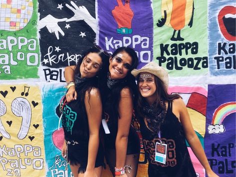 Music Festival Bid Day Theme, Lolapalooza Bid Day, Lollapalooza Bid Day, Bid Day Hairstyles, Bid Day Decorations, Bidday Themes, Kappa Kappa Gamma Canvas, Bid Day Outfits, Bid Day Banner