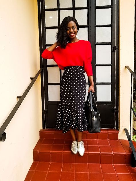 How To Wear A Polka Dot Midi Skirt Outfit How To Style A Black And White Polka Dot Dress, Polka Dot Midi Dress Outfit, Black Dot Skirt Outfit, Style Polka Dot Skirt, Poka Dot Skirt, Black Polka Dot Dress Outfit Winter, Polka Skirt Outfit, Black And White Polka Dot Skirt Outfit, Polka Dot Dress Outfit Winter