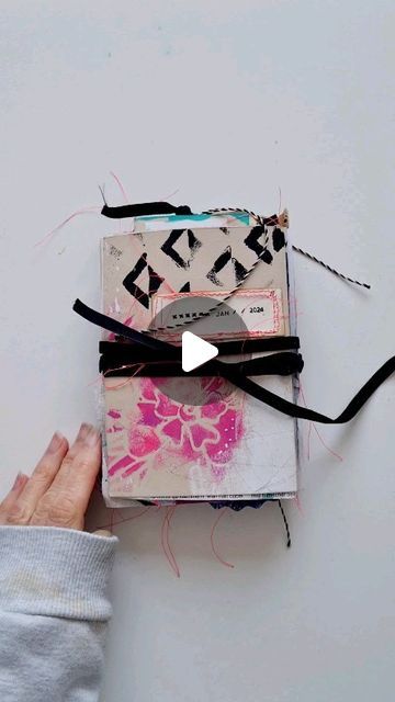 K A R E N L I Z on Instagram: "FLIP-THROUGH 💖 my favorite part of an art journal is seeing the pages filled and a complete little work of art. 💖 let's see if I can untangle myself here.😊 #junkjournaljanuary2024 Thanks, @megjournals and @getmessyartjournal, for the prompts! I enjoyed all the unique journals everyone created. 💖 Happy Friday, everyone! #junkjournaljunkies #artjournals #handmadeartjournal #artmagic #kreativitätverbindet #creativeartjournaling #dailycreative #scrapbookinspiration #getmessyhabit #artforbreakfast #karenlizcreative" Page Filling Drawings, Art Journal Flip Through, Envelope Book, Unique Journals, My Favorite Part, Scrapbook Inspiration, Happy Friday, Handmade Art, Art Journal