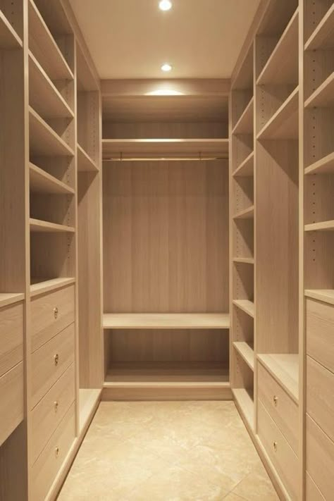 Walking Closet Ideas, Closet Space Ideas, Clothes Organisation, Latest Cupboard Designs, Closet Small Bedroom, Attic Loft, Walking Closet, Closet Design Layout, Closet Renovation