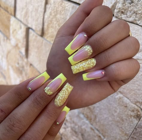 Nail Square, Acrylics Nails, Fresh Nails, Organic Nails, Long Acrylic Nail Designs, Nail Jewels, Spring Nail Art, Yellow Nails, Bling Nails