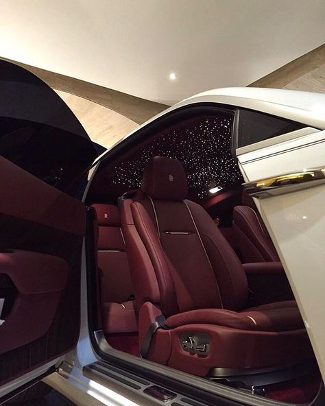 Under the stars 🌟#rollsroycewraith Ferrari 612, Yacht Luxury, Mercedes Benz Maybach, Top Luxury Cars, Luxury Car Interior, Radio Flyer, Lux Cars, Car Memes, Mercedes Maybach