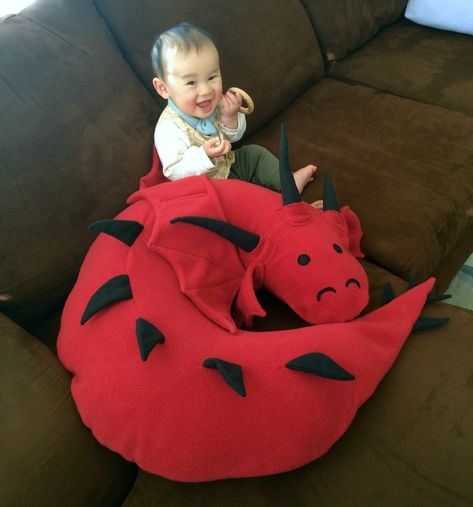 Dragon Boppy cover from Cation Designs: The Geekiest Baby: Middle Earth Themed Accessories Dragon Pillow Pattern, Dragon Bread, Make Pillow Covers, Dragon Pillow, Dragon Nursery, Geeky Craft, Nerd Crafts, Boppy Cover, Stitch Witchery