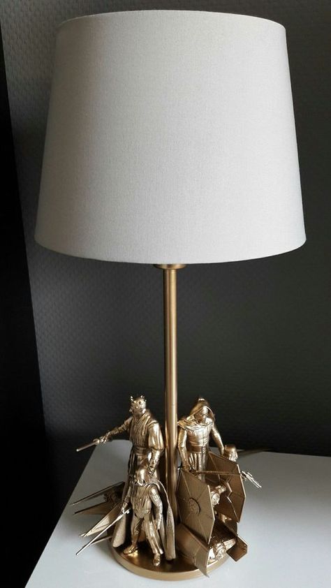 Star Wars Lamp Star Wars Bedroom Decor, Star Wars Lamp, Decoracion Star Wars, Star Wars Bedroom, Star Wars Nursery, Quotes Christmas, Star Wars Room, Star Wars Decor, Lamp Diy