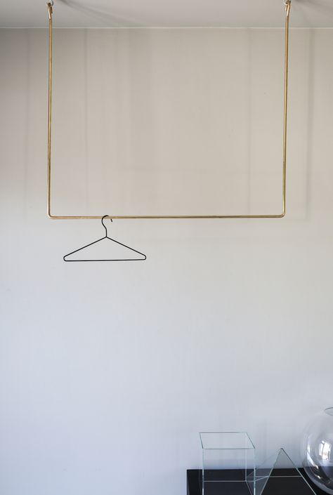 Clothing rail linear brass Clothing Rail, Fashion Store Design, Boho Background, Rails Clothing, Creative Advertising Photography, Girly Apartments, Clothing Store Interior, Instagram Symbols, Archi Design