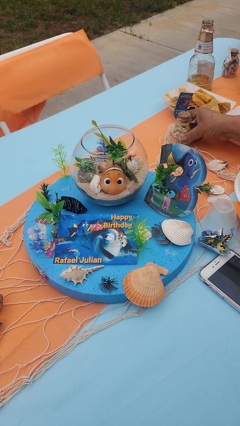 Finding Nemo Table Decorations, Finding Dory Centerpieces Ideas, Finding Nemo Centerpieces Ideas, Nemo Centerpieces Ideas, Finding Nemo Centerpieces, Nemo Centerpieces, Finding Nemo Birthday Party Ideas, Nemo Party Decorations, Finding Nemo Theme