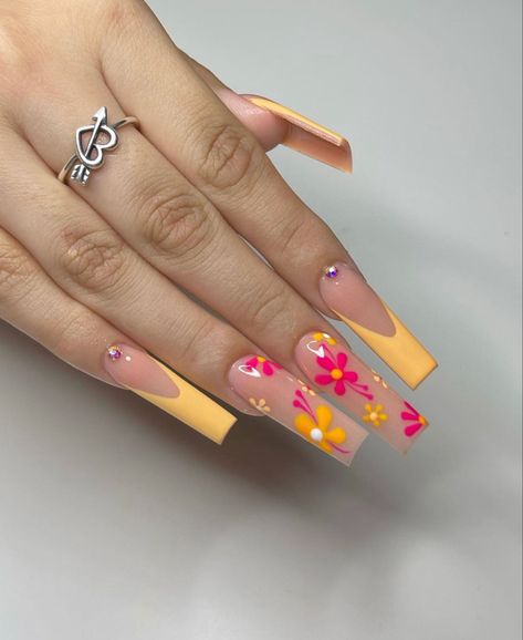 Easter Nails Coffin, Acrylic Na, Nail Summer, Healthy Superfoods, Spring Acrylic Nails, Diy Acrylic Nails, Claw Nails, Nails Design With Rhinestones, Long Acrylic Nails Coffin