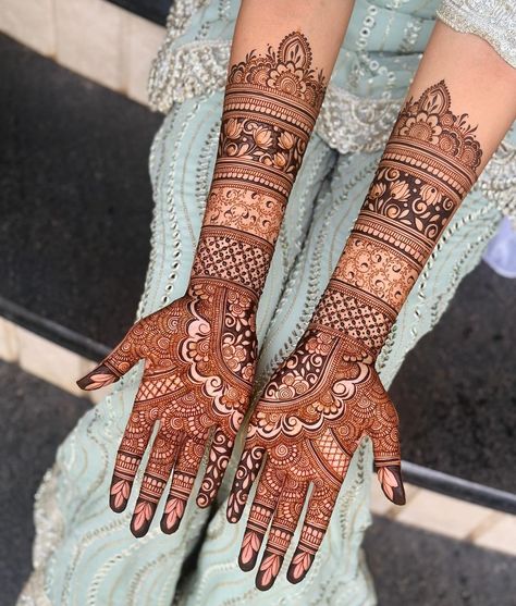 Sider Mehndi, Full Hand Henna, Bridal Mehendi Designs Wedding, Engagement Mehendi, Mehendi Bridal, Hena Designs, Full Mehndi, Beginner Henna, Khafif Mehndi Design