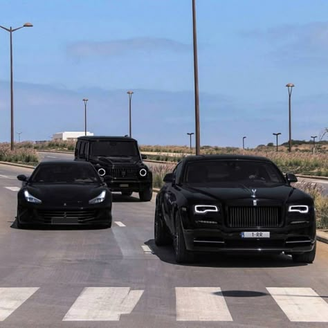 Mafia Cars, Wraith Rolls Royce, G Wagon Amg, Wallpaper Rolls Royce, Phantom Rolls Royce, Mercedes Luxury, Tmax Yamaha, Wallpapers Cars, Cars Tattoo