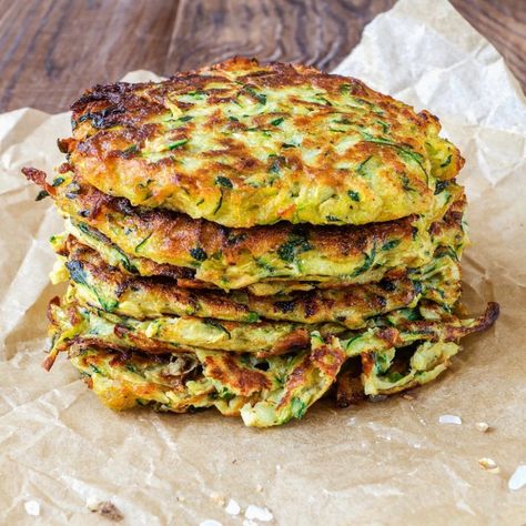 This easy low FODMAP Zucchini Fritters is a perfect addition to your low FODMAP appetizers recipe collection!Ingredients:To make our low FODMAP Zucchini Fritters appetizer recipe, you will need the following:2 medium zucchini, shredded (about 5 cups)½ cup almond flour1 egg, beaten3 tablespoons low FODMAP Garlic Oil1 teaspoon Casa de Sante low FODMAP Tuscan Herb Seasoning1 teaspoon Casa de Sante low FODMAP Cajun/Creole SeasoningServes 4 Steps:To make our low FODMAP Zucchini Fritters a Low Fodmap Appetizers, Baked Zucchini Fritters, Zucchini Tarte, Fodmap Meal Plan, Zucchini Patties, Zucchini Fritters Recipe, Zucchini Puffer, Fodmap Diet Recipes, Bake Zucchini