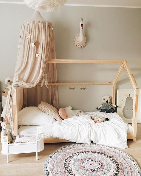 35+ Ideas for a Gorgeous Boho Inspired Nursery #momoozemag Design Ložnic, House Beds For Kids, Beautiful Bedroom Designs, Toddler Girl Room, Kids Bedroom Design, Dekorasi Kamar Tidur, Toddler Rooms, House Beds, Toddler Bedrooms