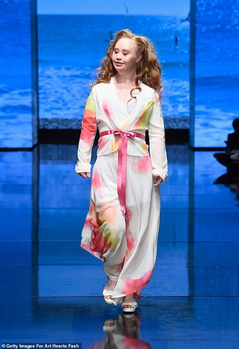 Madeline Stuart: Worlds' 1st Down's Syndrome Catwalk Model | Daily Mail Modelling Career, Madeline Stuart, Catwalk Models, Becoming A Model, Modeling Career, Brisbane Australia, Interesting Stuff, Medieval Fantasy, Inspirational Women